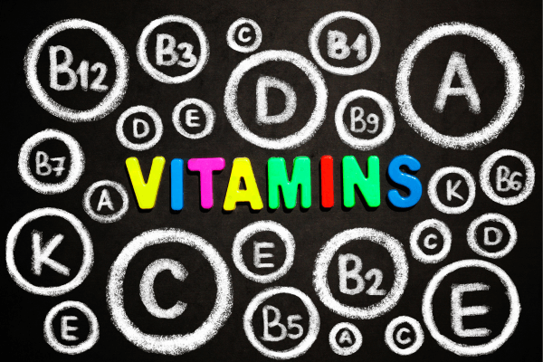 Vitamin giúp cơ thể khỏe mạnh và chống lại các bệnh tật.