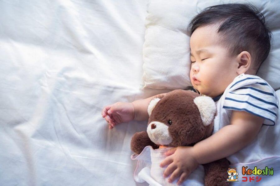 Ngủ đủ giấc giúp trẻ phát triển trí tuệ, thể chất