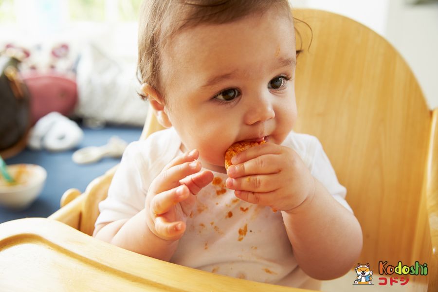 Bé nên ăn dặm để đủ các dưỡng chất khác nhau