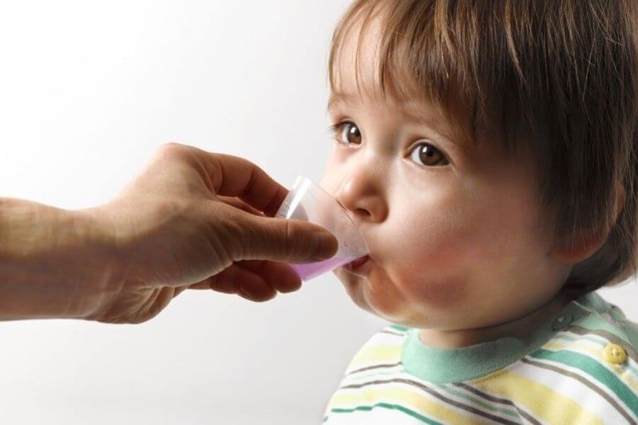 Sử dụng sản phẩm tăng sức đề kháng cho bé theo khuyến cáo