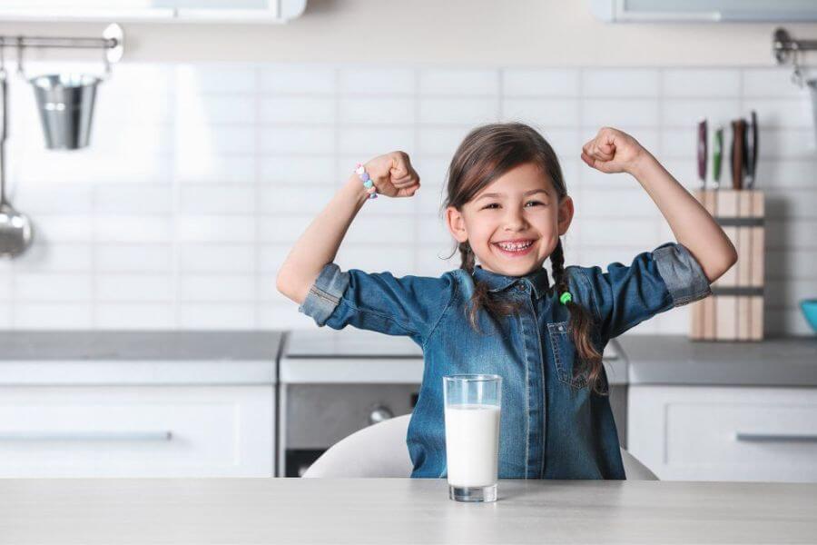 Hệ tiêu hoá trẻ vào mùa hè cần được chú ý quan tâm nhiều hơn.