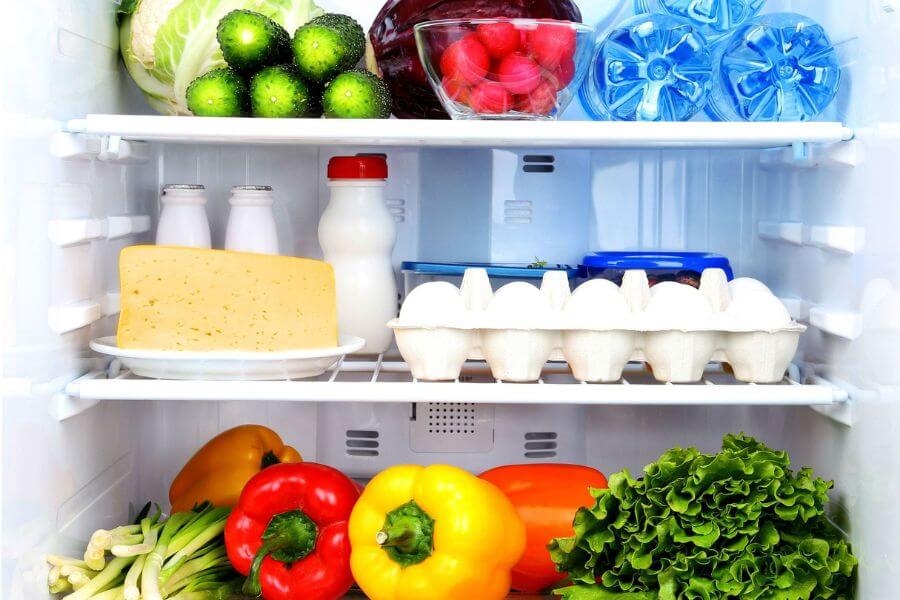 Bảo quản thức ăn kỹ lưỡng để bảo vệ tiêu hoá trẻ vào mùa hè.